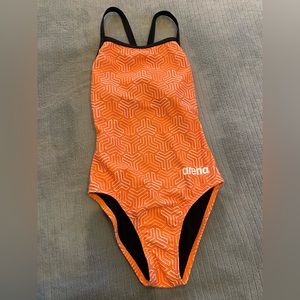 Arena Womens Kikko MaxLife Light Drop Back One Piece Swimsuit Size 24